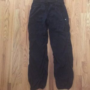 Lululemon Black unlined dance pants Sz 6